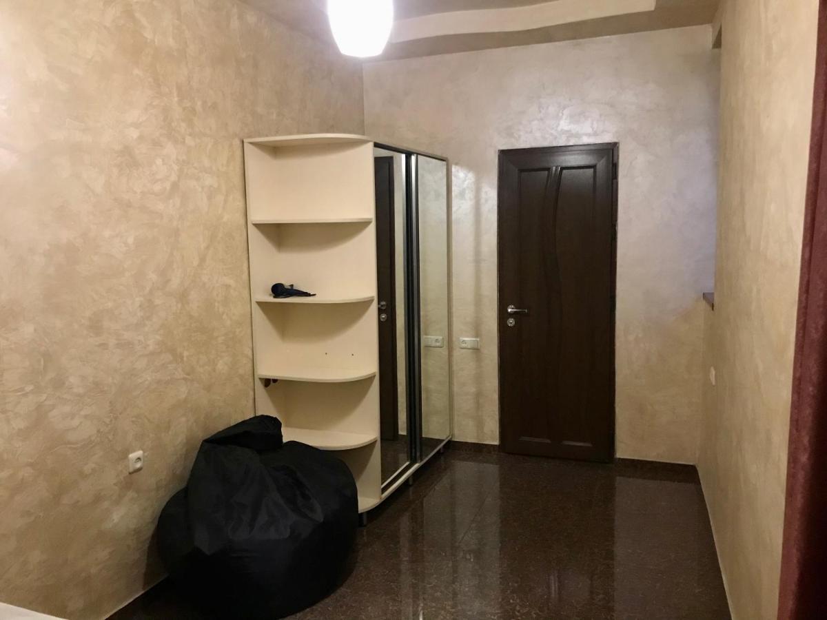 Luxury Apartment With Jacuzzi On Republic Square يريفان المظهر الخارجي الصورة